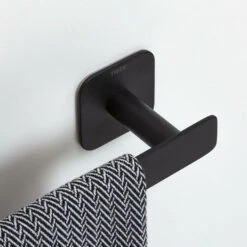 Tiger Handdoekrek Colar Zwart -InterieurKunst Verkoopwinkel 123 11417