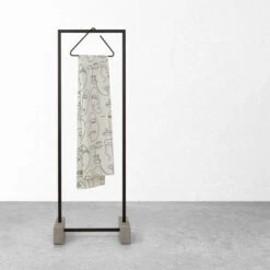 Sealskin Douchegordijn Mind 180x200cm Zwart/wit 14 Sealskin Douchegordijn Mind 180x200cm Zwart/wit -InterieurKunst Verkoopwinkel 123 12806