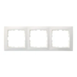 Berker S.1 Afdekraam 3-Voudig Wit