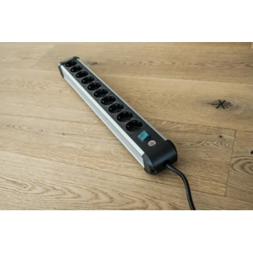 Brennenstuhl Premium-Alu-Line Stekkerdoos 10-voudig Met Schakelaar Aluminium 3 Meter 8 Brennenstuhl Premium-Alu-Line Stekkerdoos 10-voudig Met Schakelaar Aluminium 3 Meter - Afbeelding 8