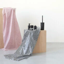 Sealskin Douchegordijn Brave 180x200cm D.roze/wit -InterieurKunst Verkoopwinkel 123 15056