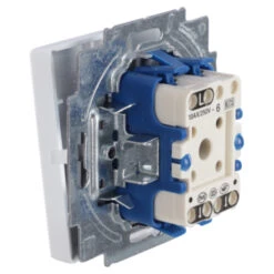 Busch Jaeger Future Linear Wisselschakelaar Mat Wit -InterieurKunst Verkoopwinkel 123 1740