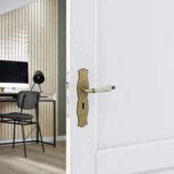 GAMMA Deurkrukset Olympia Langschild Sleutel 56mm Messing Antiek -InterieurKunst Verkoopwinkel 123 20126