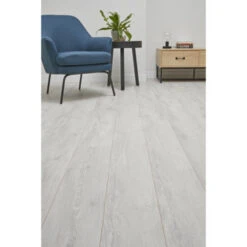 Bruynzeel Waterbestendig Laminaat Waanzinnig Wit 2V-groef 8 Mm 2,13 M2 -InterieurKunst Verkoopwinkel 123 22304