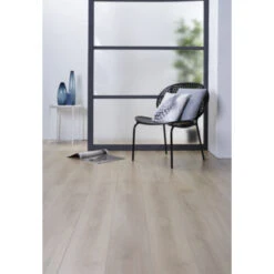 Nordic Laminaat Eiken Beige 4V-groef 8 Mm 2,13 M2 -InterieurKunst Verkoopwinkel 123 22412