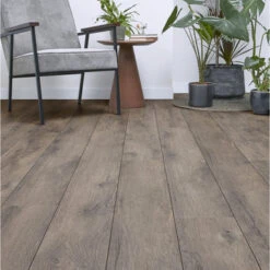 Bruynzeel Waterbestendig Laminaat Gedurft Grijs 2V-groef 8 Mm 2,13 M2