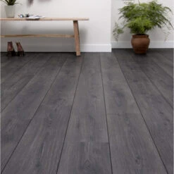 Bruynzeel Origineel Laminaat Zacht Zwart 2V-groef 7 Mm 2,4 M2