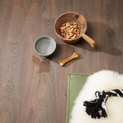 Bruynzeel Extra Breed Waterbestendig Laminaat Bazig Bruin 4V-groef 8 Mm 2,02 M2 14 Bruynzeel Extra Breed Waterbestendig Laminaat Bazig Bruin 4V-groef 8 Mm 2,02 M2 -InterieurKunst Verkoopwinkel 123 22969