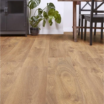 Bruynzeel Extra Breed Waterbestendig Laminaat Dapper Donkerbruin 4V-groef 8 Mm 2,02 M2 1 Bruynzeel Extra Breed Waterbestendig Laminaat Dapper Donkerbruin 4V-groef 8 Mm 2,02 M2