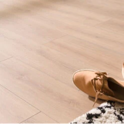 Bruynzeel Origineel Plus Laminaat Bijzonder Bruin 4V-groef 8 Mm 2,4 M2 -InterieurKunst Verkoopwinkel 123 23220