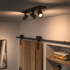 Philips Hue Runner Opbouwspot 3x5W Zwart Incl. Switch En Bluetooth -InterieurKunst Verkoopwinkel 123 25235