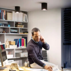 Philips Hue PILLAR Opbouwspot 1x5W Zwart Excl. Switch Incl. Bluetooth -InterieurKunst Verkoopwinkel 123 25308