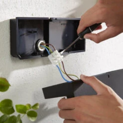 Philips Hue Outdoor Buitenlamp Nyro Zwart 9 Philips Hue Outdoor Buitenlamp Nyro Zwart -InterieurKunst Verkoopwinkel 123 27621