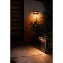 Philips Hue Outdoor Tuinsokkel Nyro Zwart -InterieurKunst Verkoopwinkel 123 27719