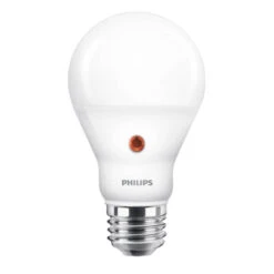 Philips LED Peer E27 60W Dag/nacht Sensor Mat Niet Dimbaar