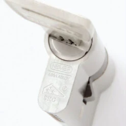 Nemef Veiligheidscilinder NF4 Met Keersleutel 30/30 Mm SKG 3-sterren Gelijksluitend 2 Stuks -InterieurKunst Verkoopwinkel 123 6348