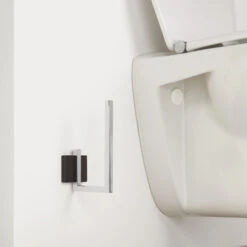 Tiger Reserverolhouder Zenna Hangend Chroom/Wengé -InterieurKunst Verkoopwinkel 123 7137