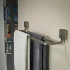 Tiger Dubbel Handdoekrek Impuls RVS 7 Tiger Dubbel Handdoekrek Impuls RVS -InterieurKunst Verkoopwinkel 123 7224