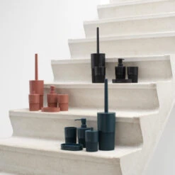 Sealskin Zeepdispenser Brave Staand Donkerroze -InterieurKunst Verkoopwinkel 123 8273