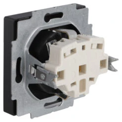 Busch-Jaeger Future Linear Enkel Geaard Stopcontact Zwart -InterieurKunst Verkoopwinkel 123 917